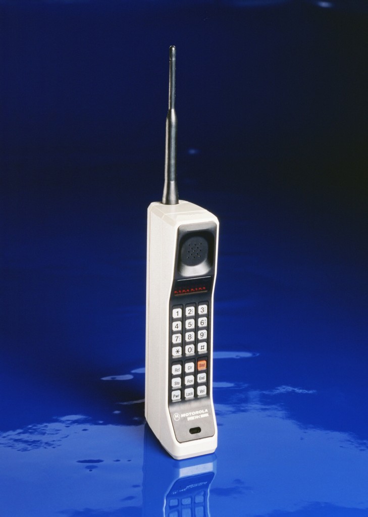motorola-dynatac-8000x